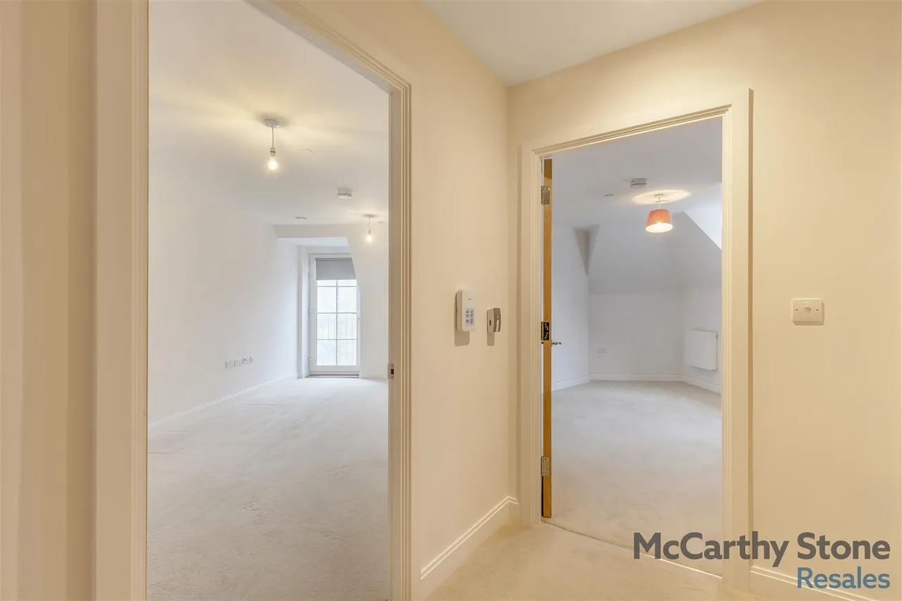 London Road, Knebworth, SG3, photo 12