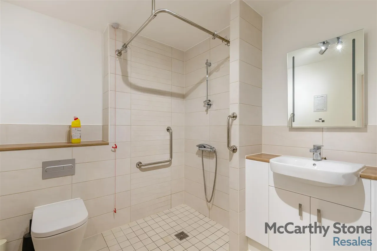 London Road, Knebworth, SG3, photo 11