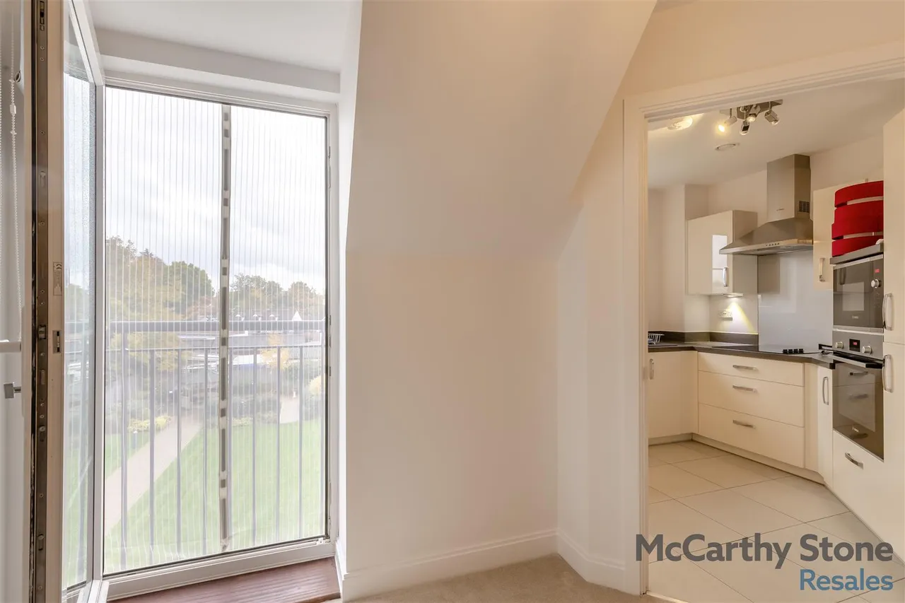 London Road, Knebworth, SG3, photo 6