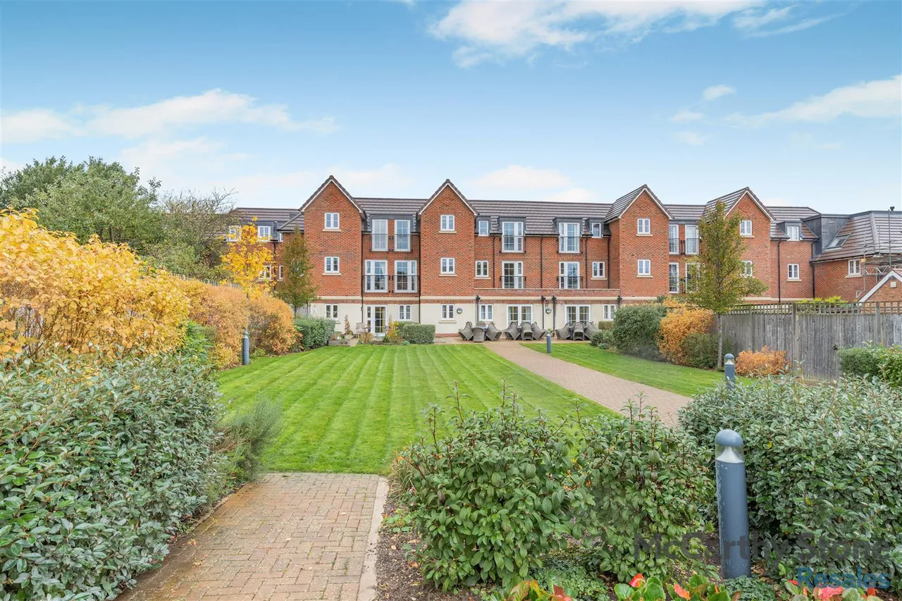 London Road, Knebworth, SG3, photo 20