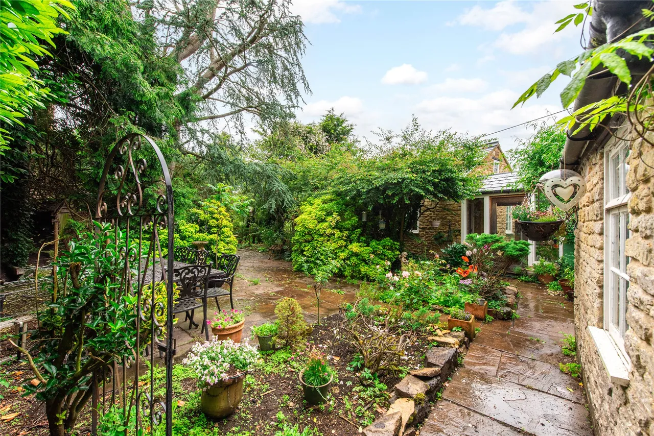 Bakers Lane, Shutlanger, NN12, photo 6
