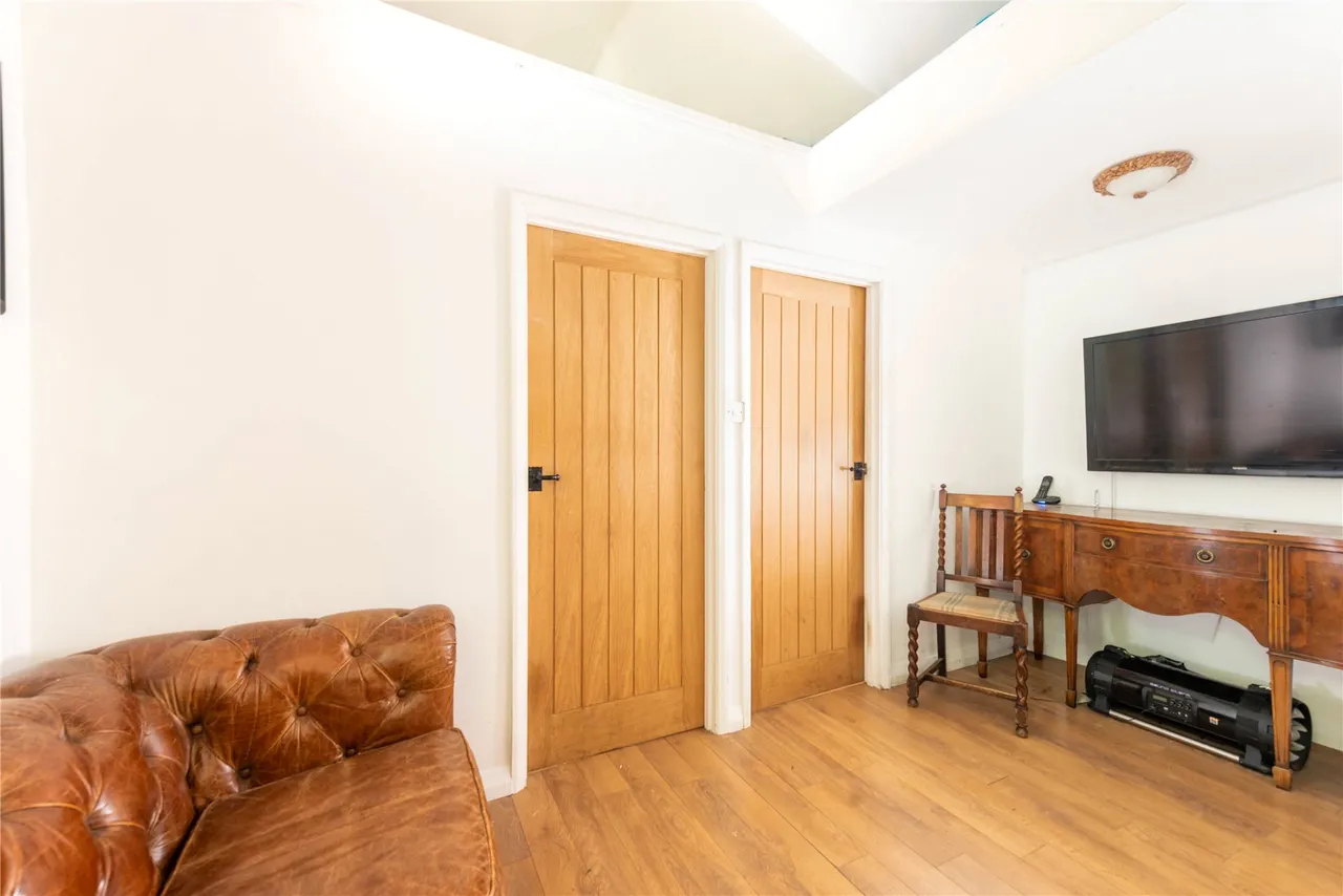 Bakers Lane, Shutlanger, NN12, photo 10