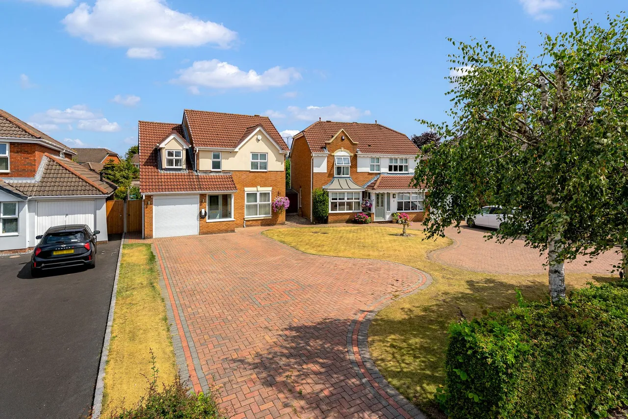 4 bed house for sale — Marcien Way, Widnes, WA8 9ZL
