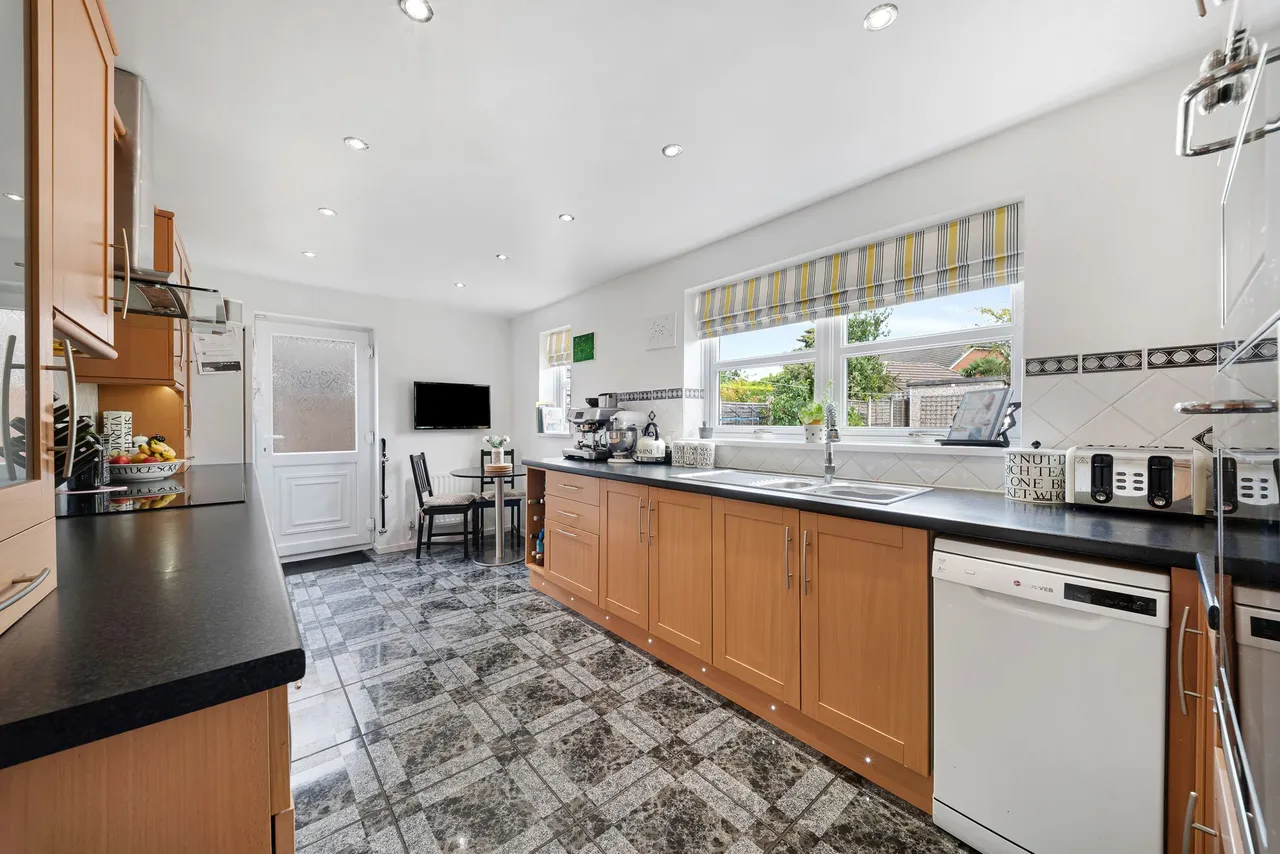 Marcien Way, Widnes, WA8 9ZL, photo 11