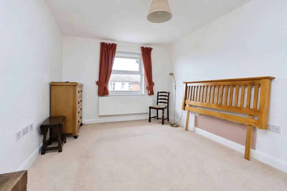 High Street, Wolstanton, ST5, photo 9