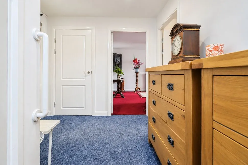 High Street, Wolstanton, ST5, photo 6