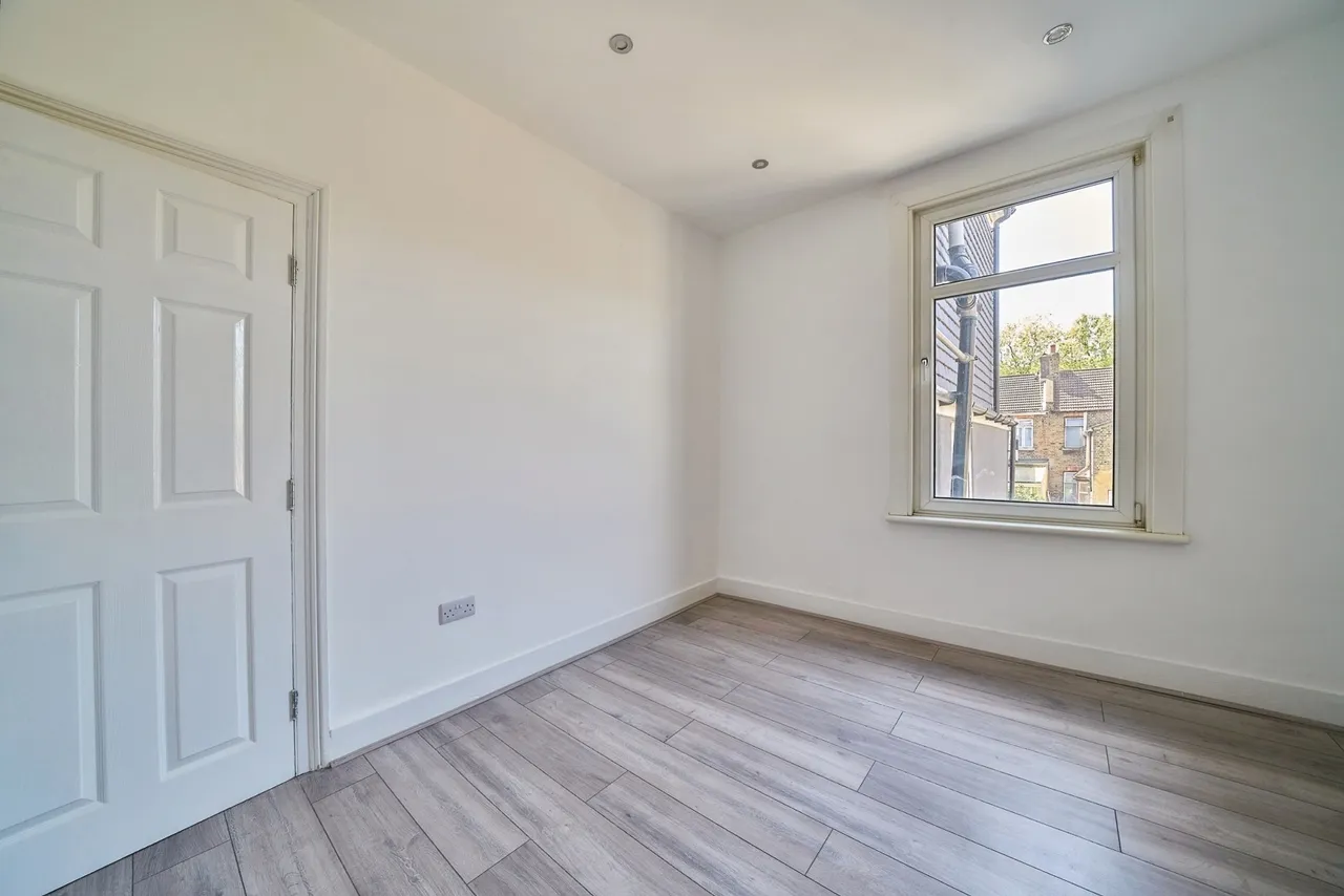 Selsdon Road, Plaistow, London, E13, photo 18