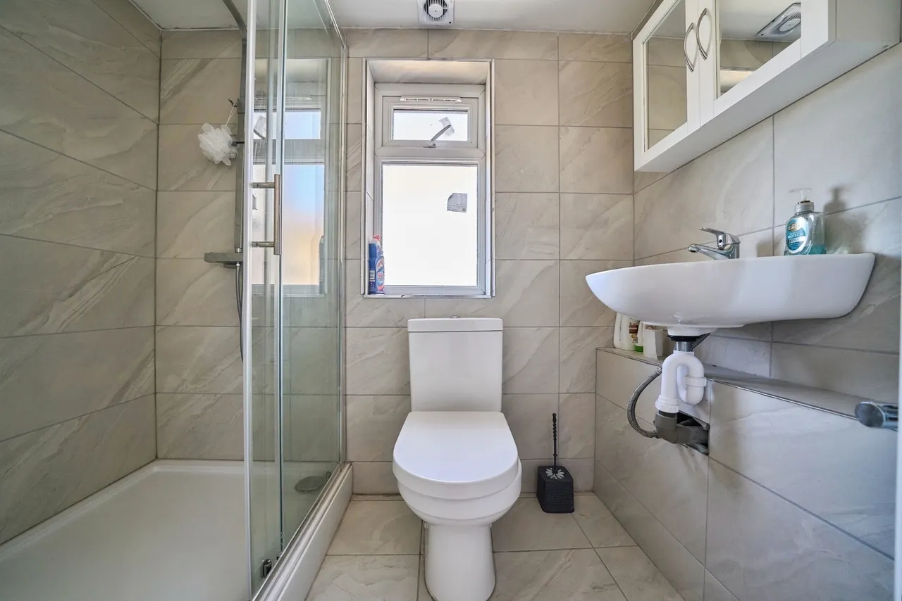 Selsdon Road, Plaistow, London, E13, photo 24