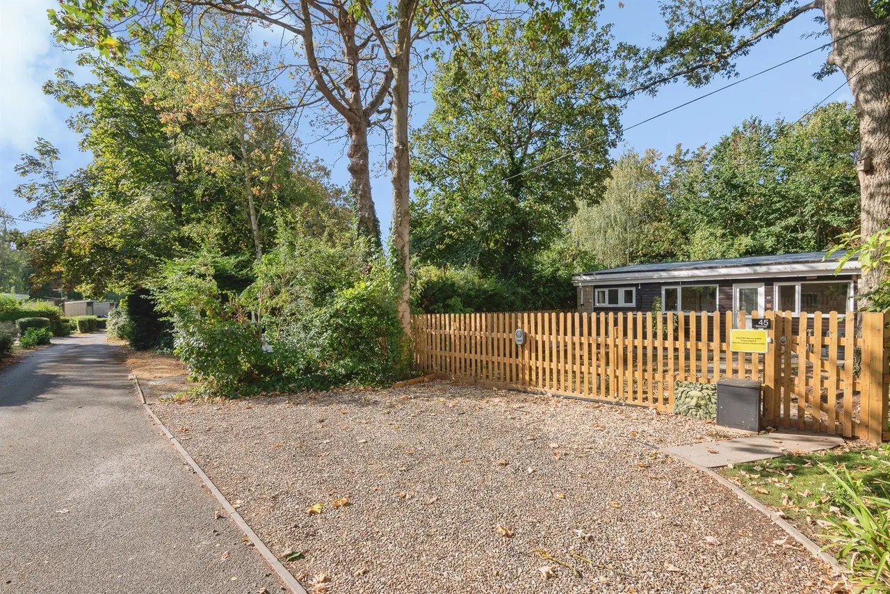 Cleeve Park, Chapel Cleeve, TA24, photo 13