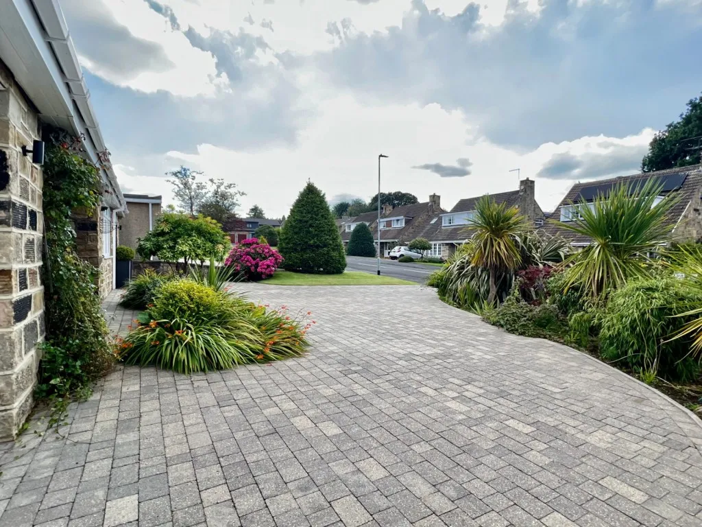 Ash Hill Gardens, LS17, photo 28