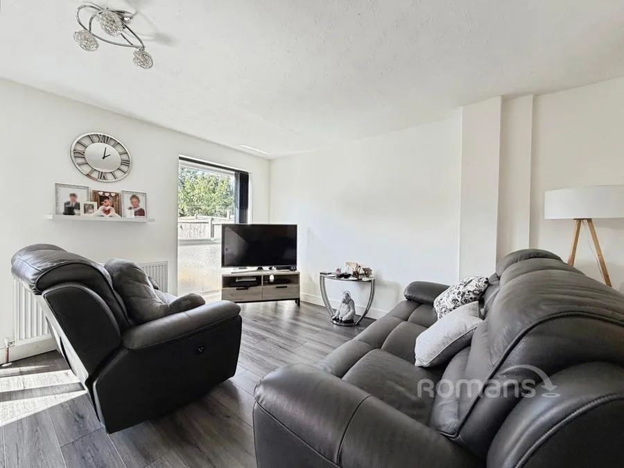 Woburn Avenue, Farnborough, GU14, photo 16