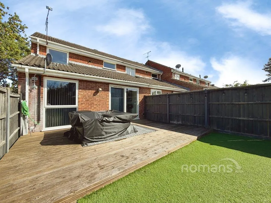 Woburn Avenue, Farnborough, GU14, photo 7