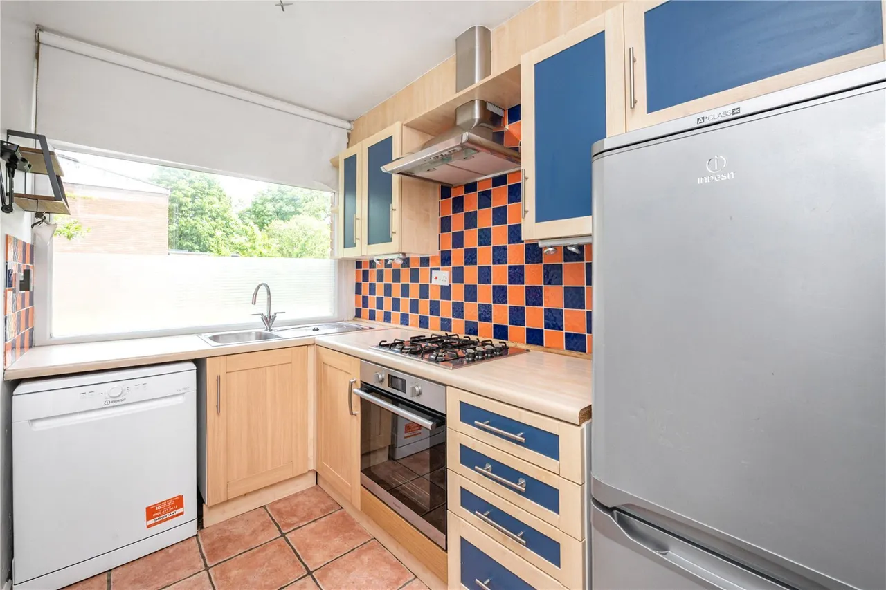 Craneford Close, Twickenham, TW2, photo 5