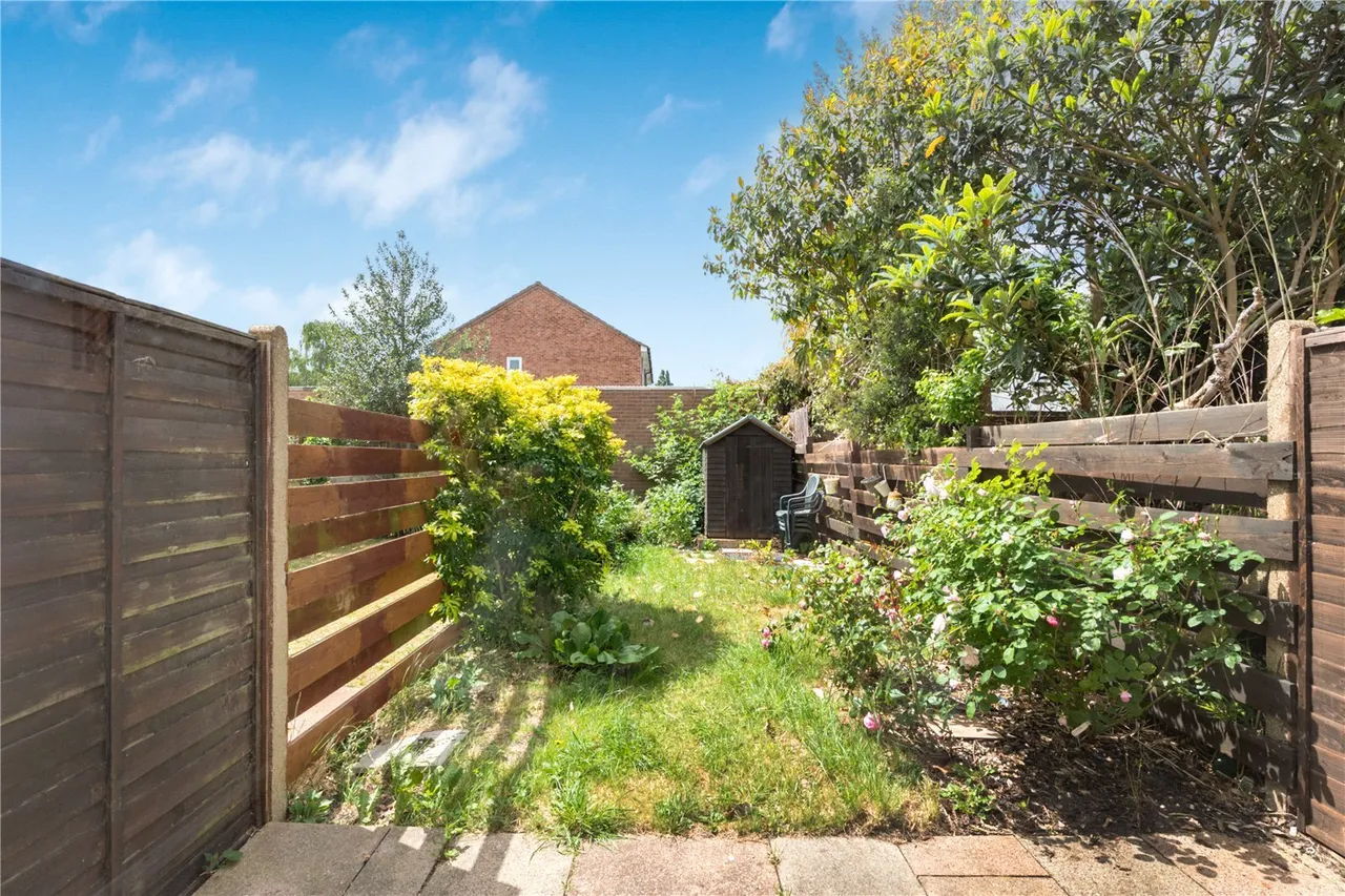 Craneford Close, Twickenham, TW2, photo 13