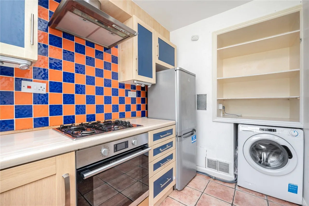 Craneford Close, Twickenham, TW2, photo 6