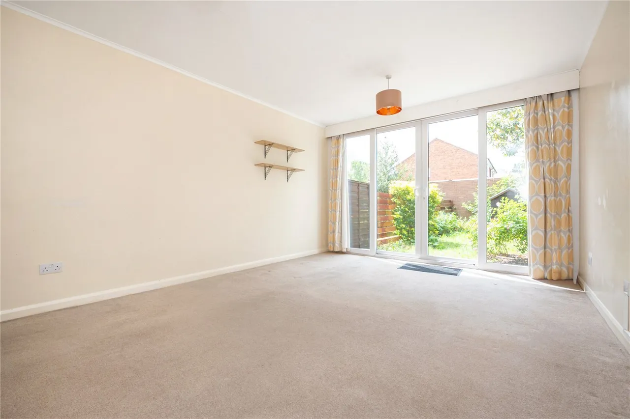 Craneford Close, Twickenham, TW2, photo 2