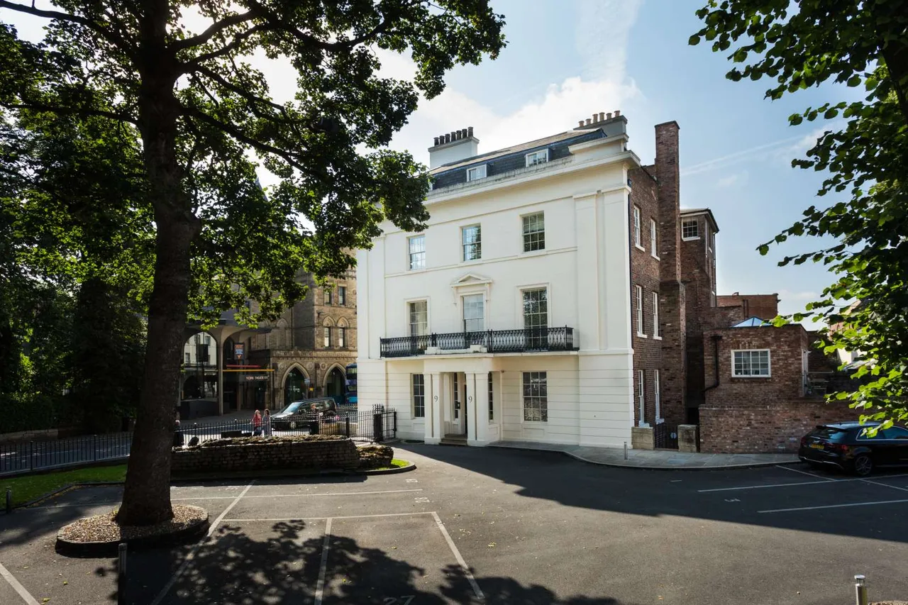 2 bed flat for sale — St. Leonards Place, York, North Yorkshire, YO1 7HF