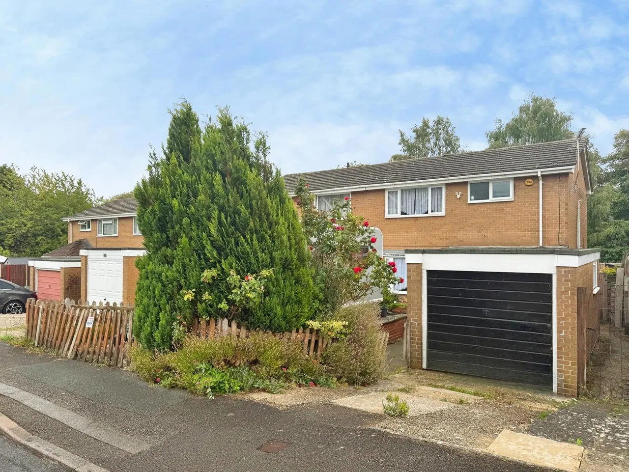 3 bed house for sale — Hailstone Road, Basingstoke, Hampshire, RG21 5RY