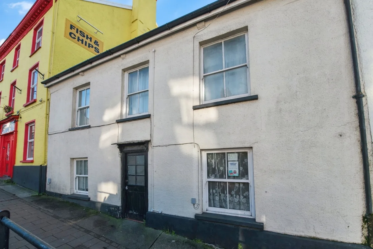 High Street, Honiton, EX14, photo 19