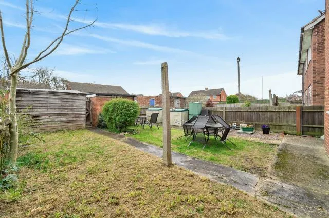 Ingram Avenue, Aylesbury, HP21, photo 18