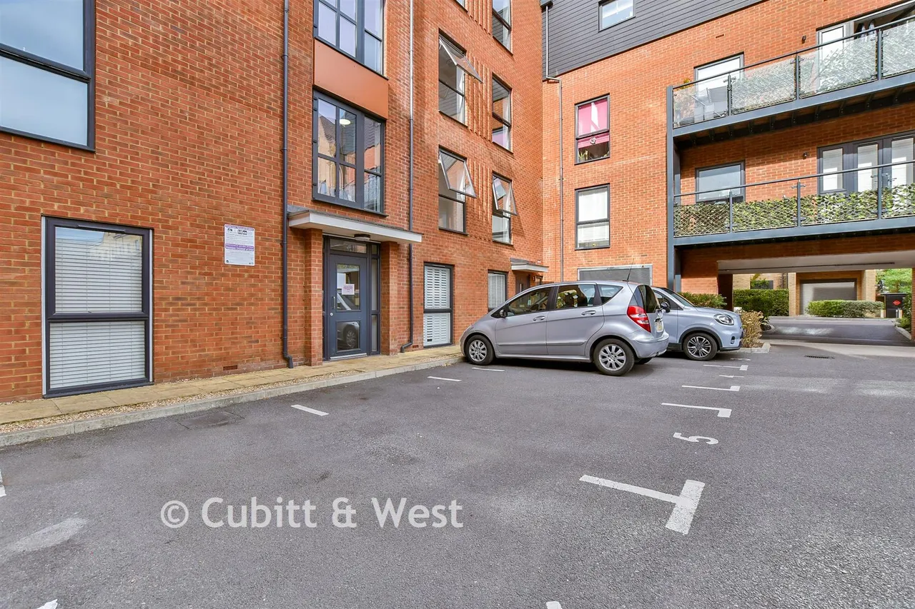 Twill Way, Wallington, SM6, photo 11