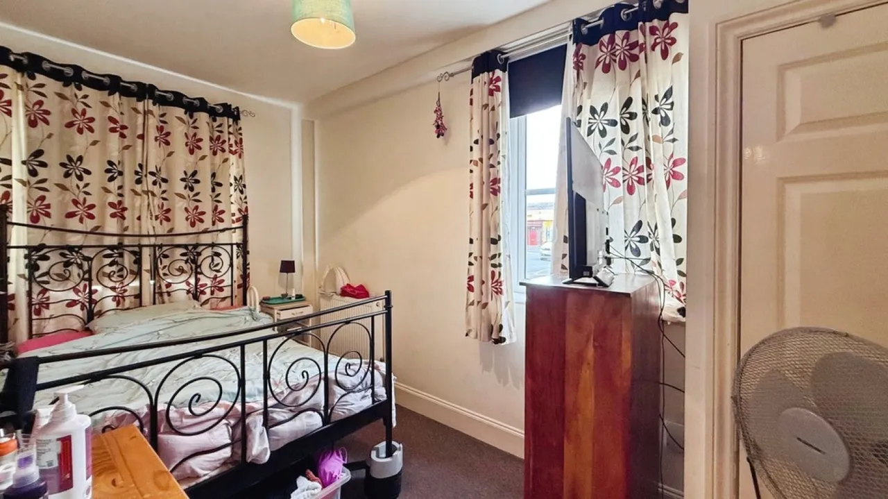 Barclay Court, Warminster, photo 6
