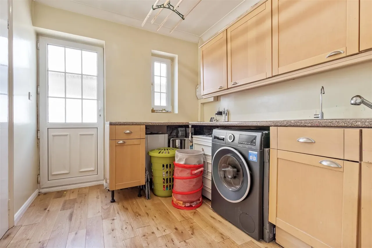 Loxwood Avenue, Worthing, photo 18