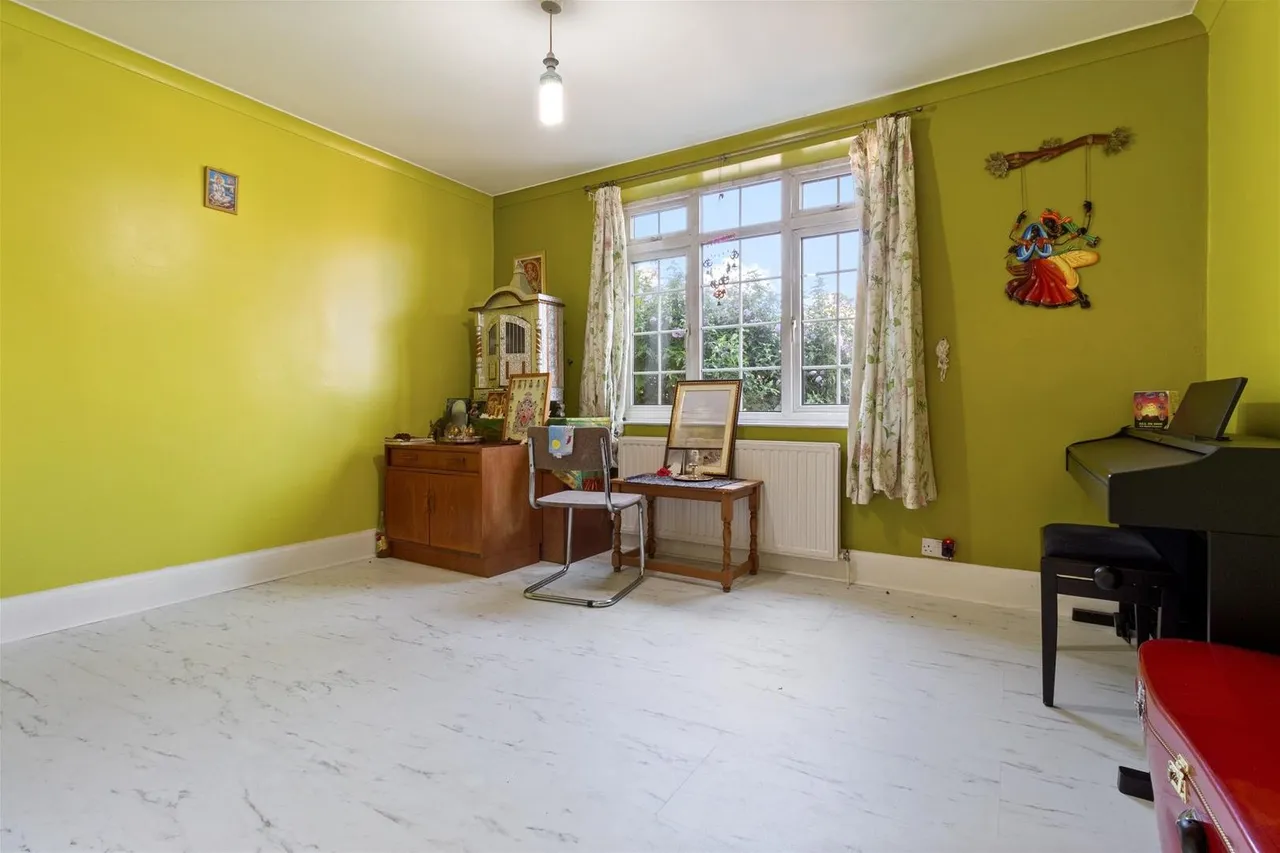 Loxwood Avenue, Worthing, photo 14