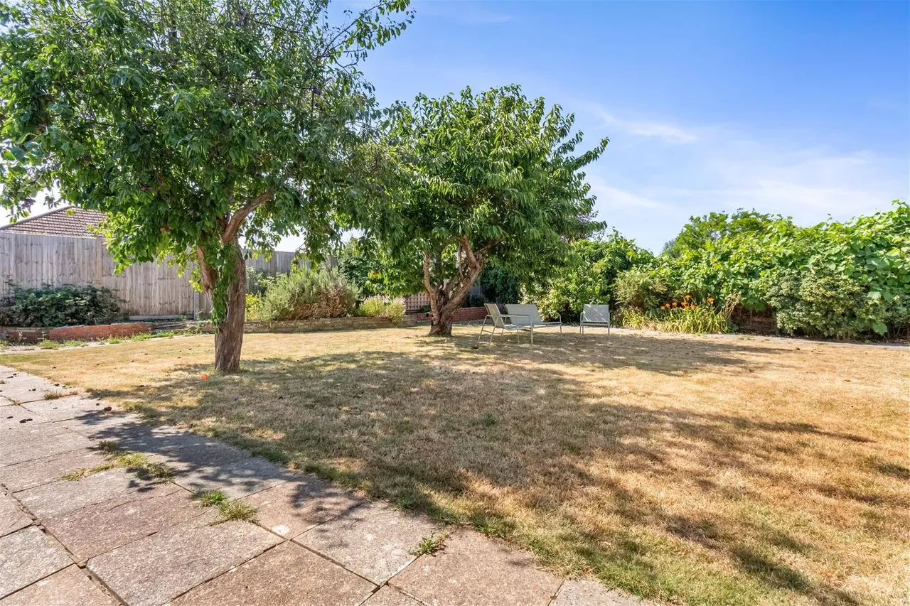Loxwood Avenue, Worthing, photo 26