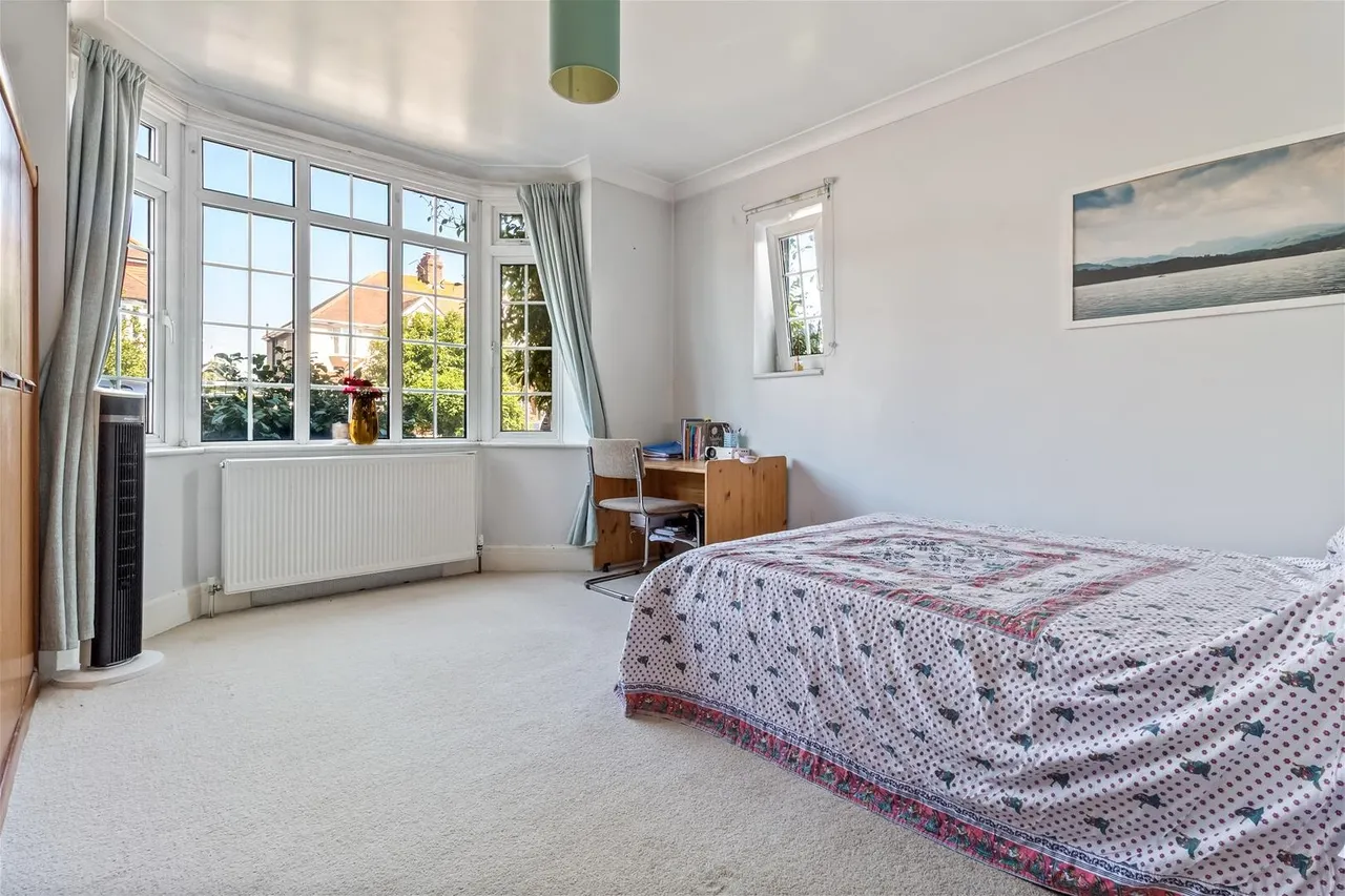 Loxwood Avenue, Worthing, photo 19