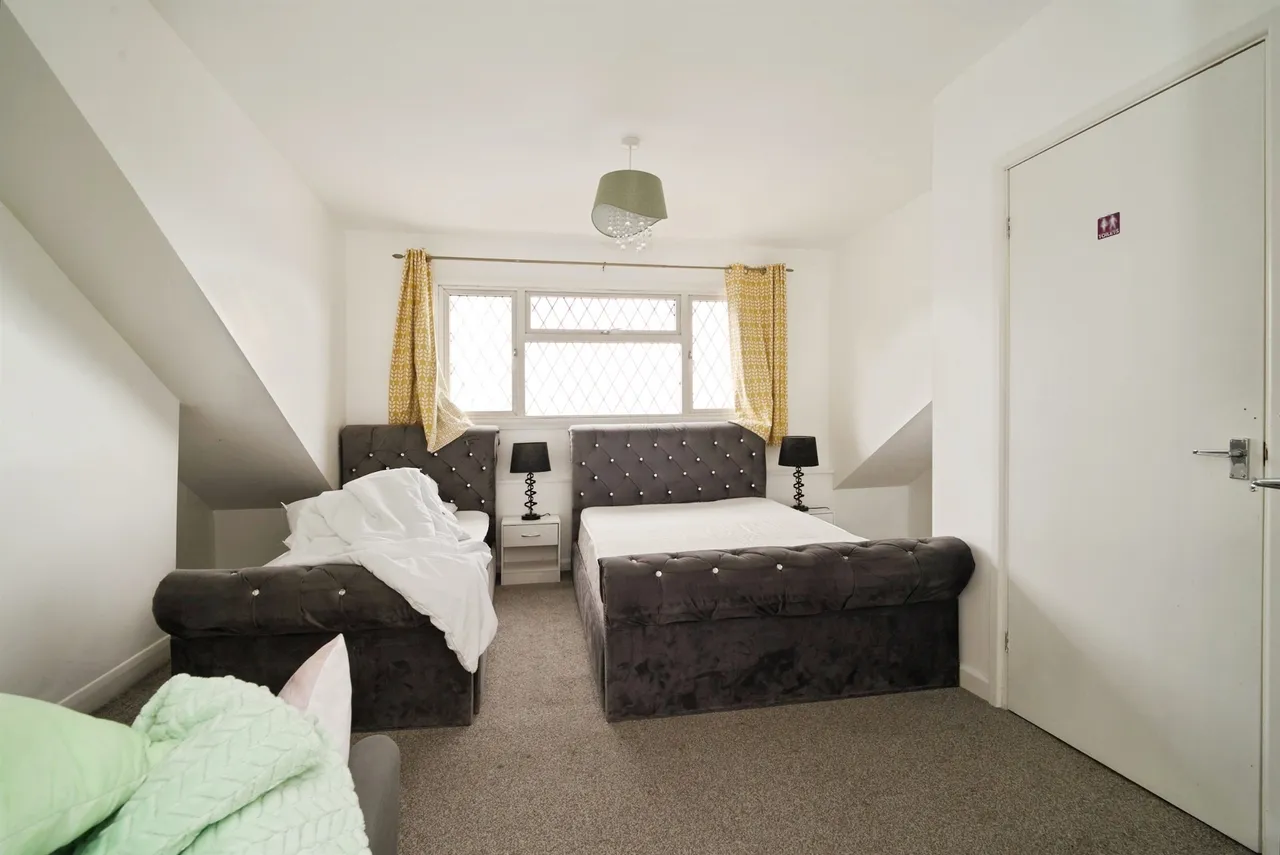 Belle Vue Road, Leeds, LS3, photo 9