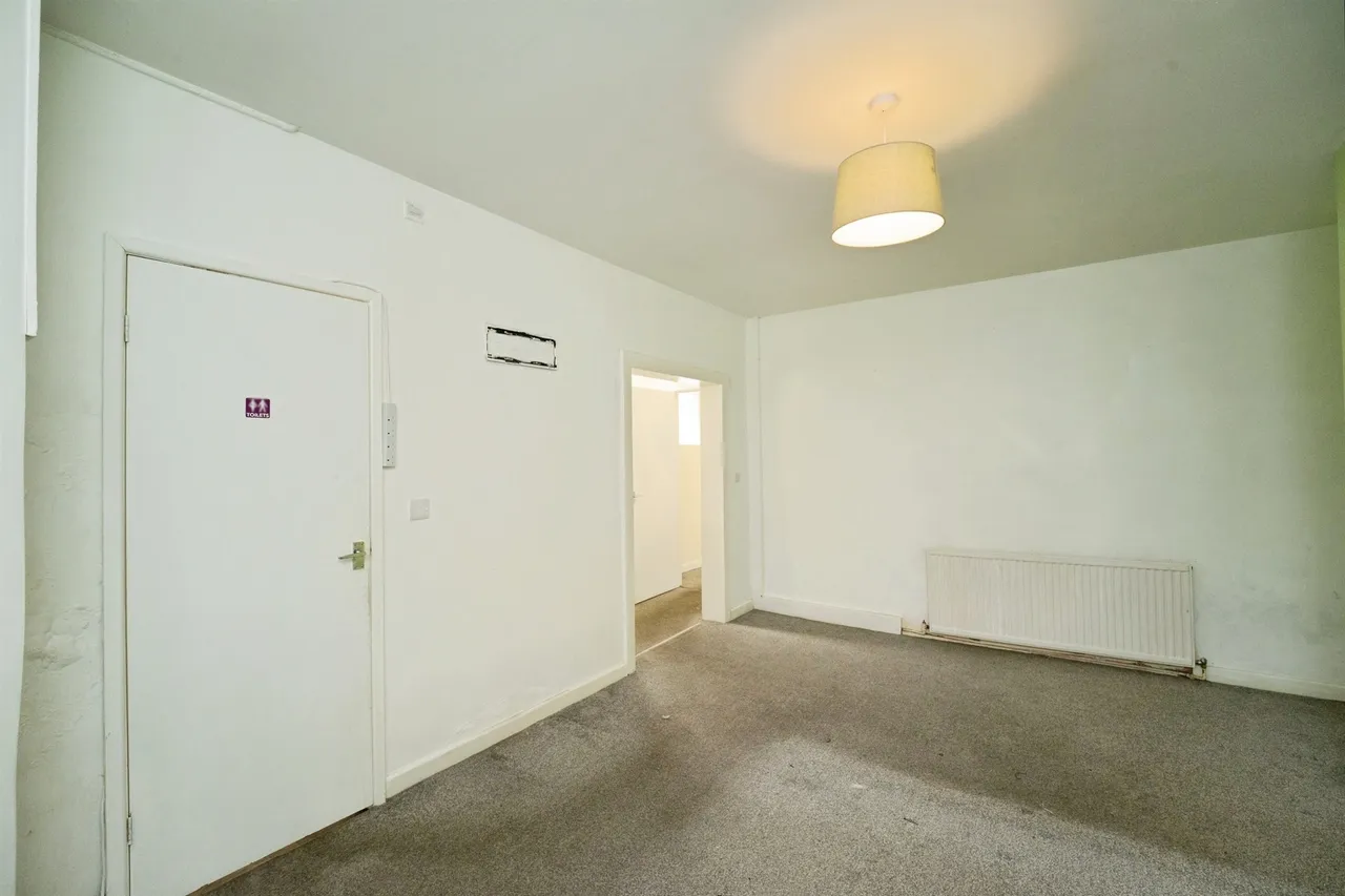 Belle Vue Road, Leeds, LS3, photo 20