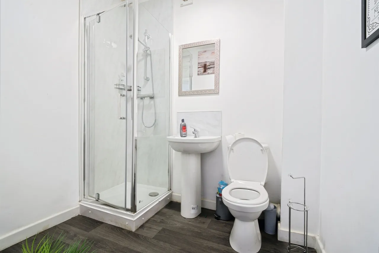 Belle Vue Road, Leeds, LS3, photo 10
