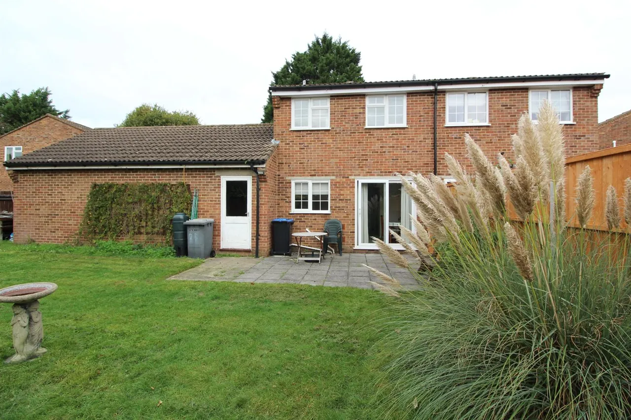 Thorncroft, Englefield Green, Surrey, TW20 0SB, photo 17