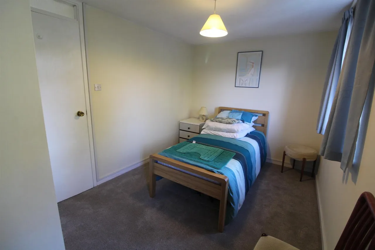 Thorncroft, Englefield Green, Surrey, TW20 0SB, photo 9