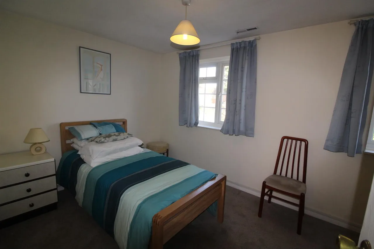 Thorncroft, Englefield Green, Surrey, TW20 0SB, photo 7