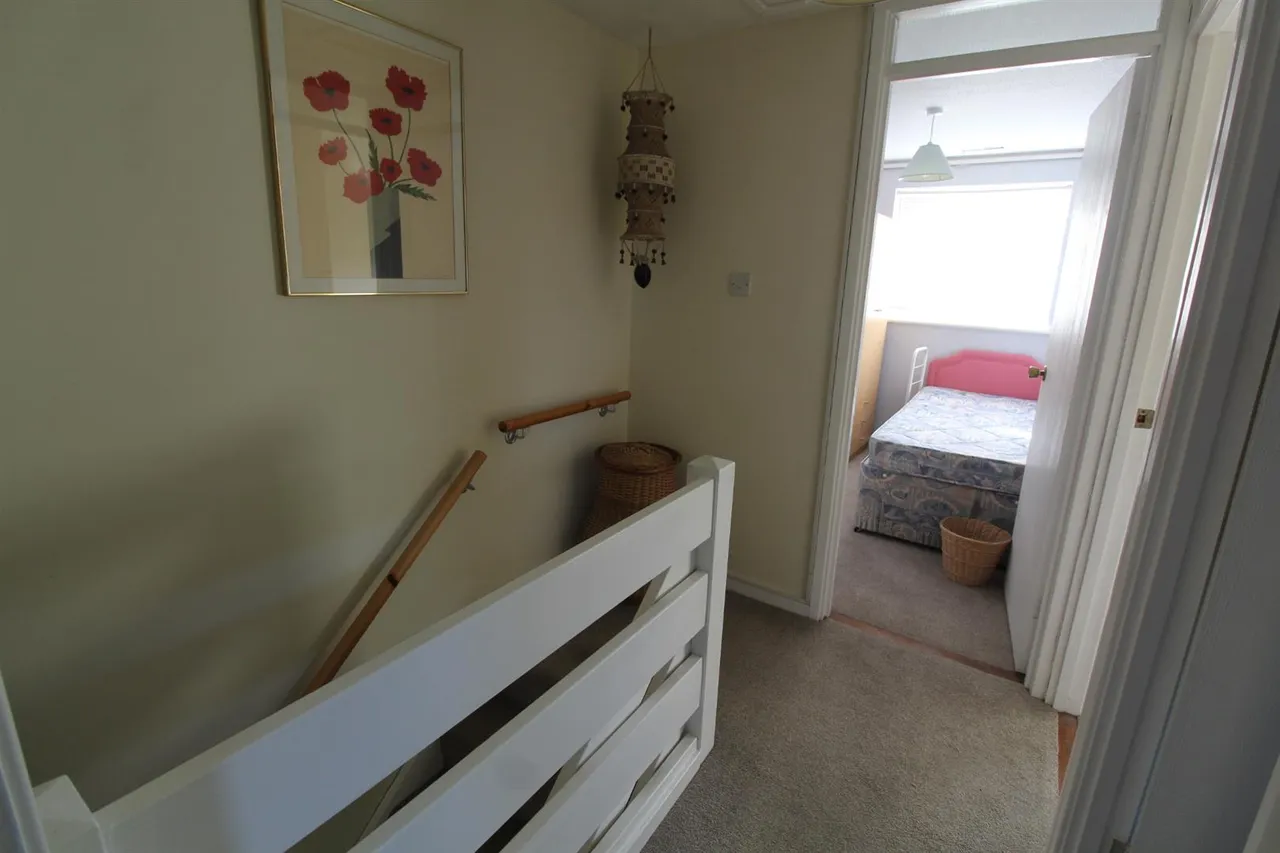 Thorncroft, Englefield Green, Surrey, TW20 0SB, photo 6