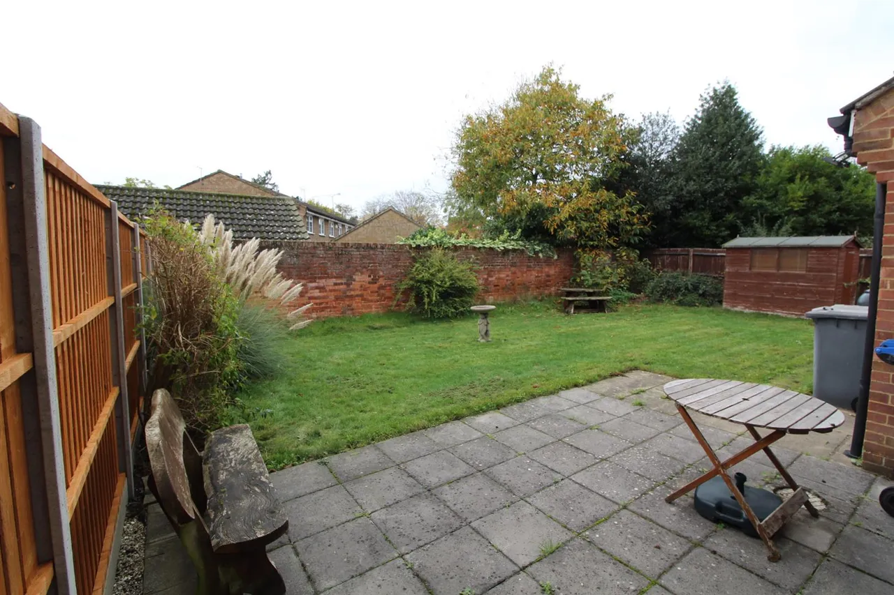 Thorncroft, Englefield Green, Surrey, TW20 0SB, photo 19