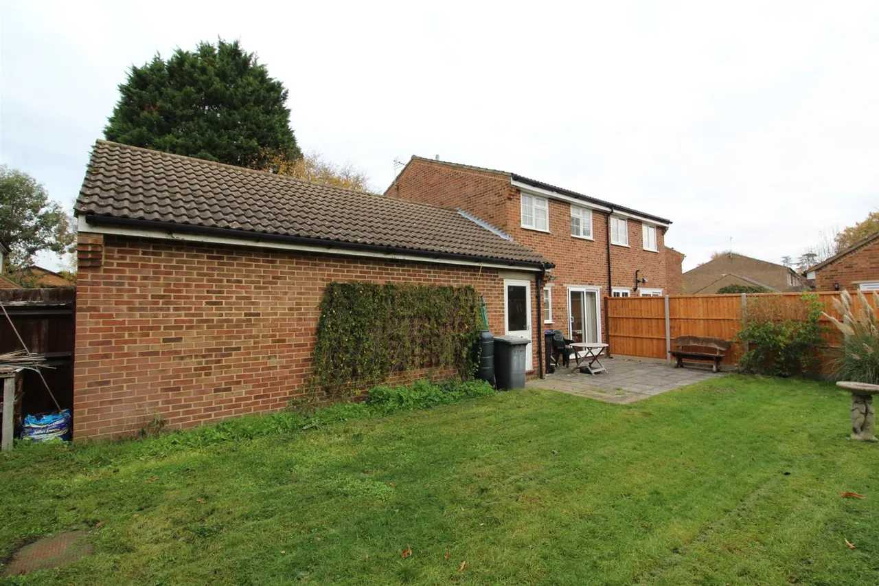Thorncroft, Englefield Green, Surrey, TW20 0SB, photo 16
