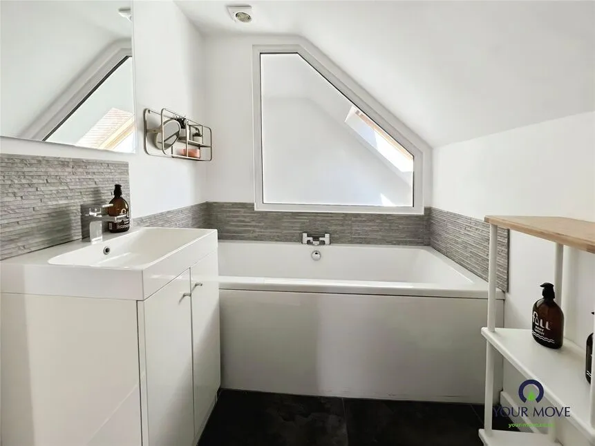 Outram Road, Felpham, PO22, photo 6