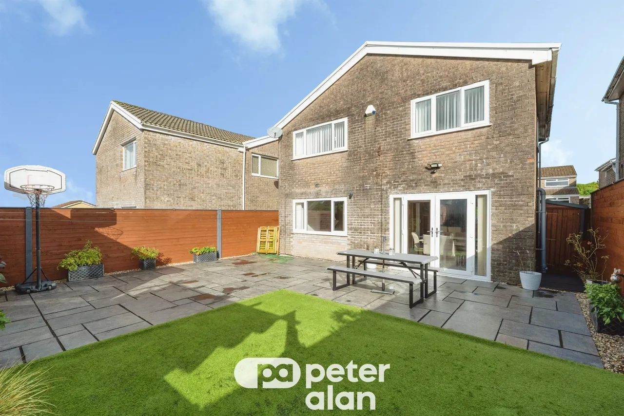 Hornbeam Close, Neath, SA11, photo 7