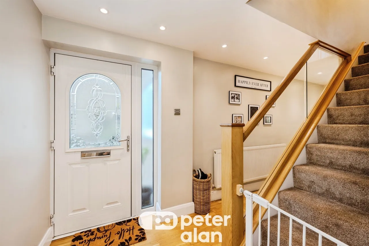 Hornbeam Close, Neath, SA11, photo 6