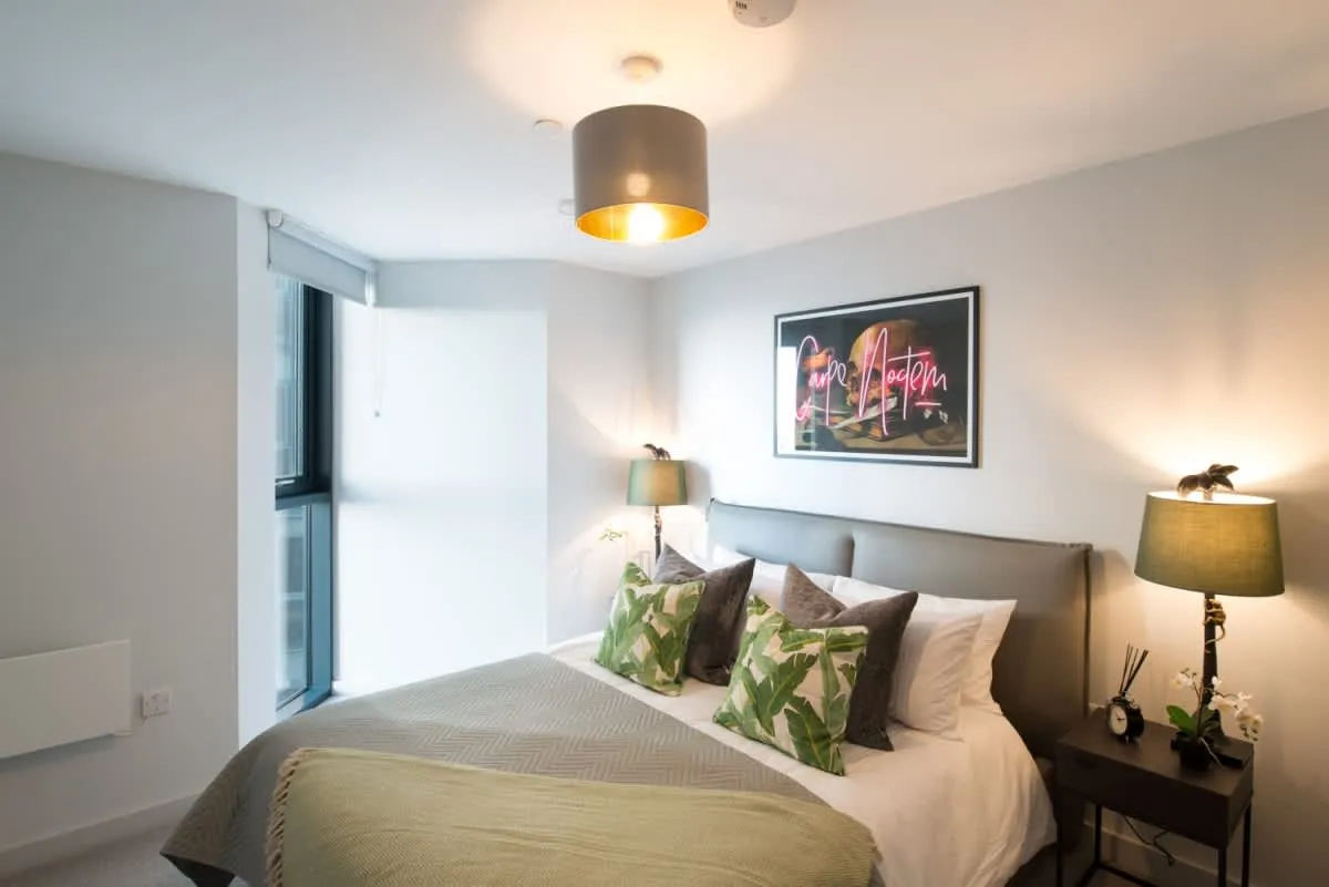 The Quay Loop Road, Harbour City, M50, photo 4