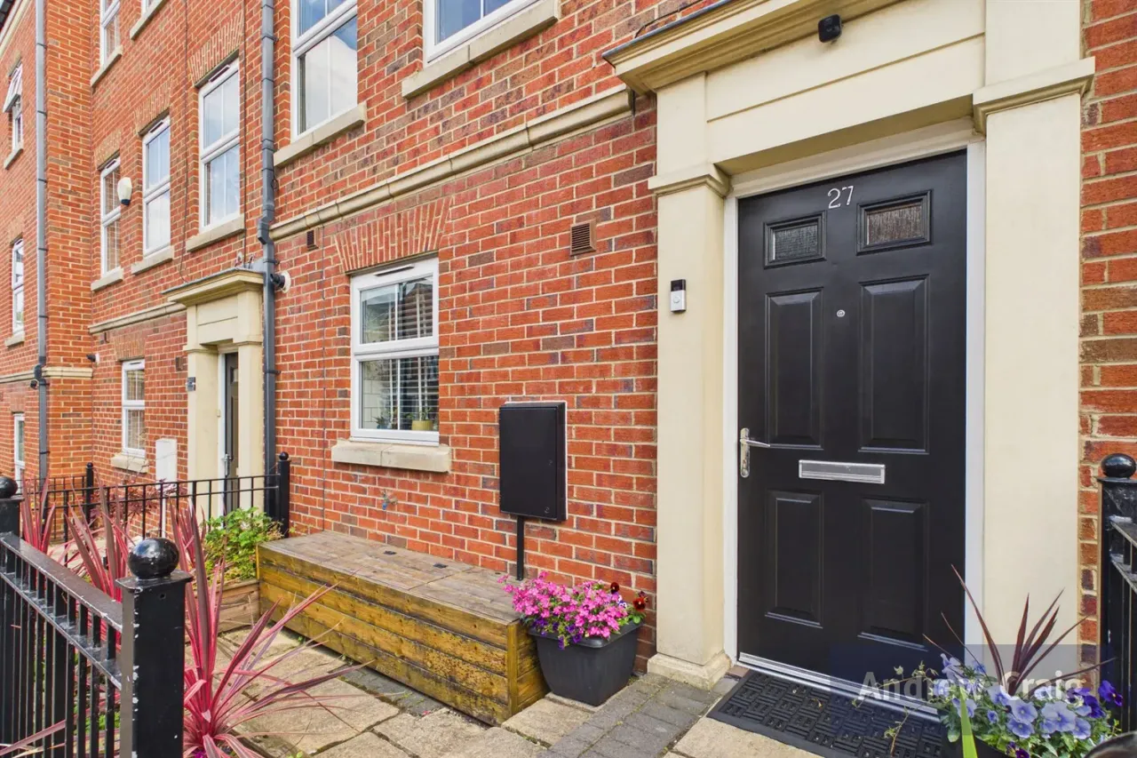 Brass Thill Way, South Shields, NE33, photo 25