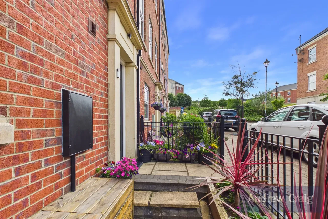 Brass Thill Way, South Shields, NE33, photo 26