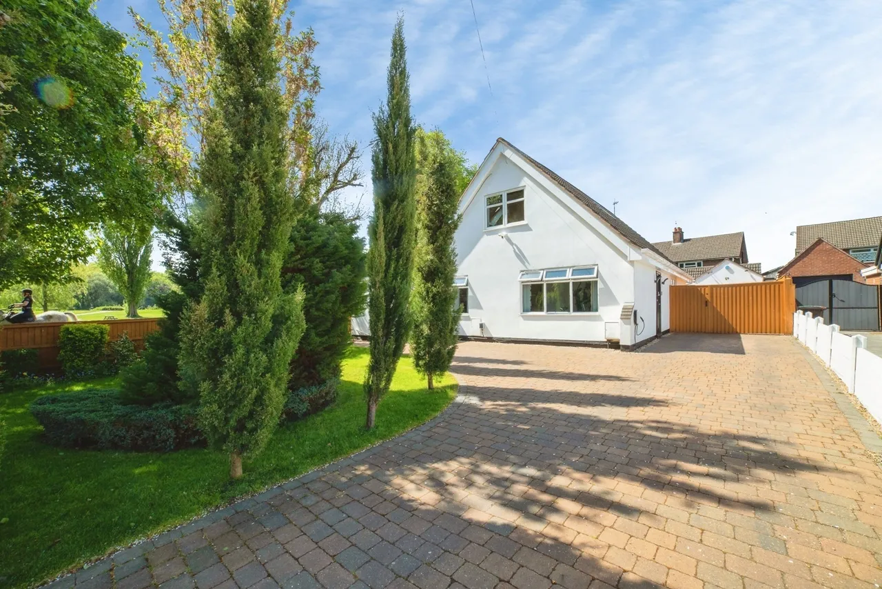 4 bed house for sale — Wrightson Close, Sutton-in-Ashfield, Nottinghamshire, NG17