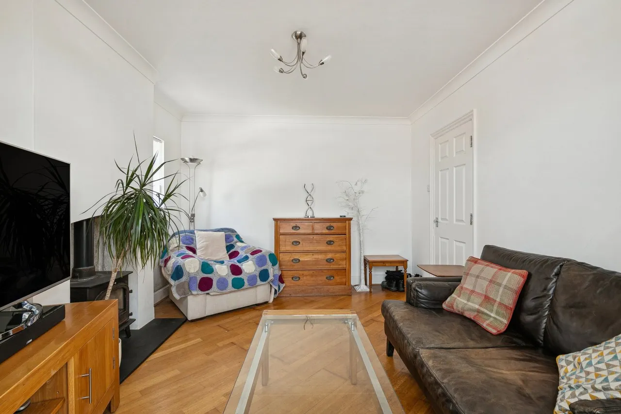 Milestone Road, Knebworth, SG3, photo 6