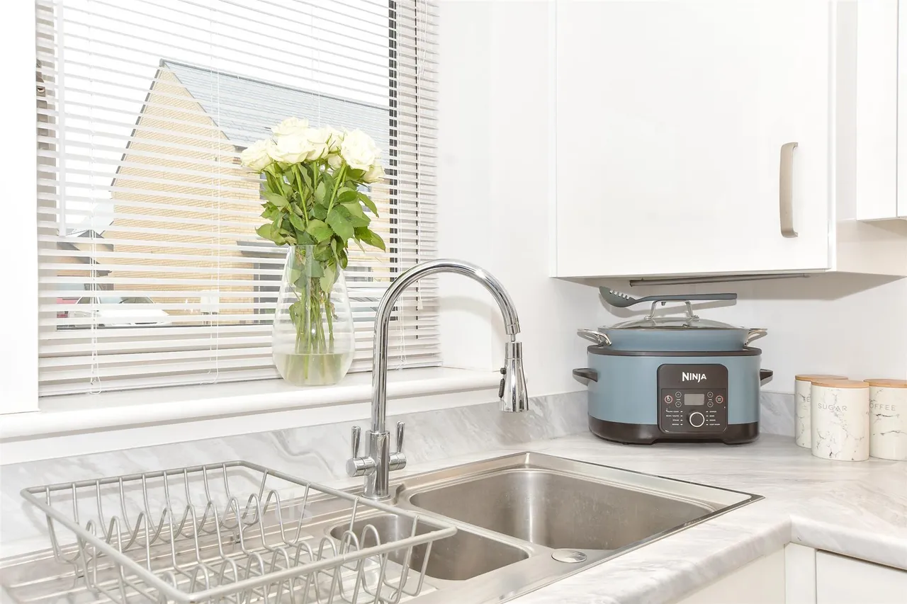 Cavell Place, Folkestone, CT20, photo 6