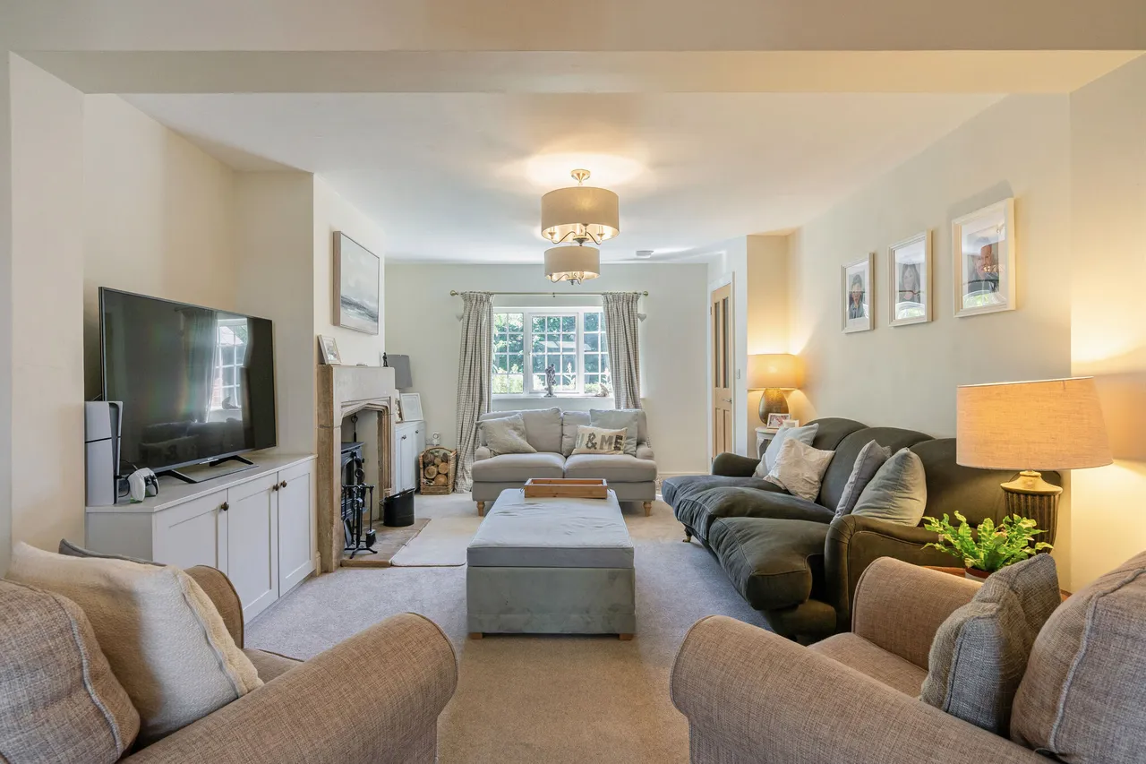 Adbury Road, Newbury, RG20, photo 2
