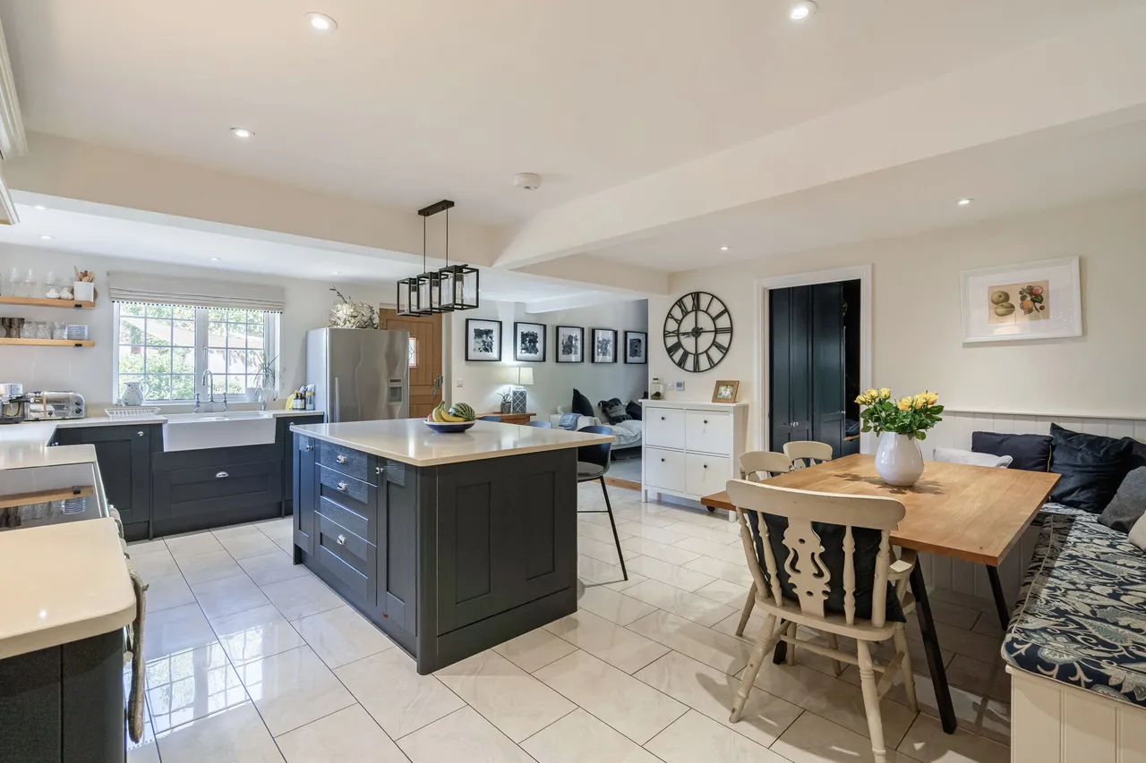 Adbury Road, Newbury, RG20, photo 3
